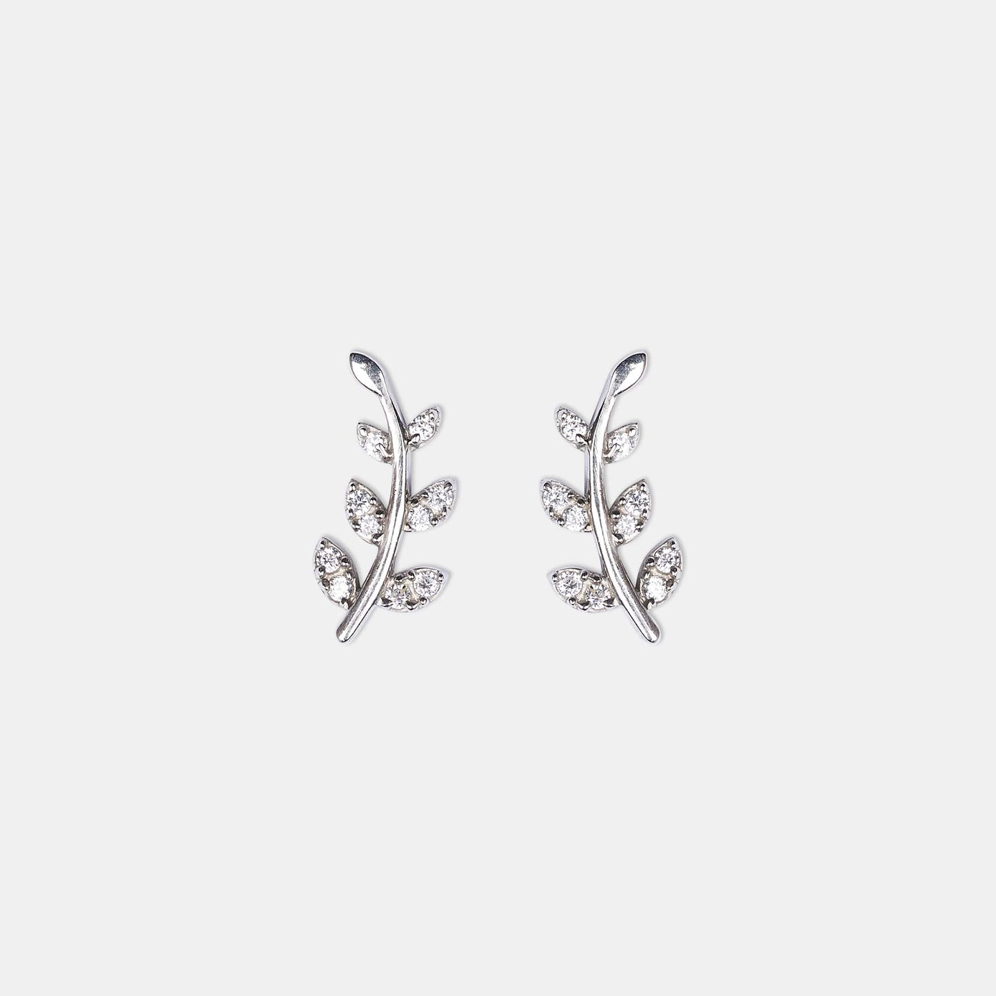 Elevate your style with NaturaLeaf's stunning and sophisticated Elegance Earrings.
