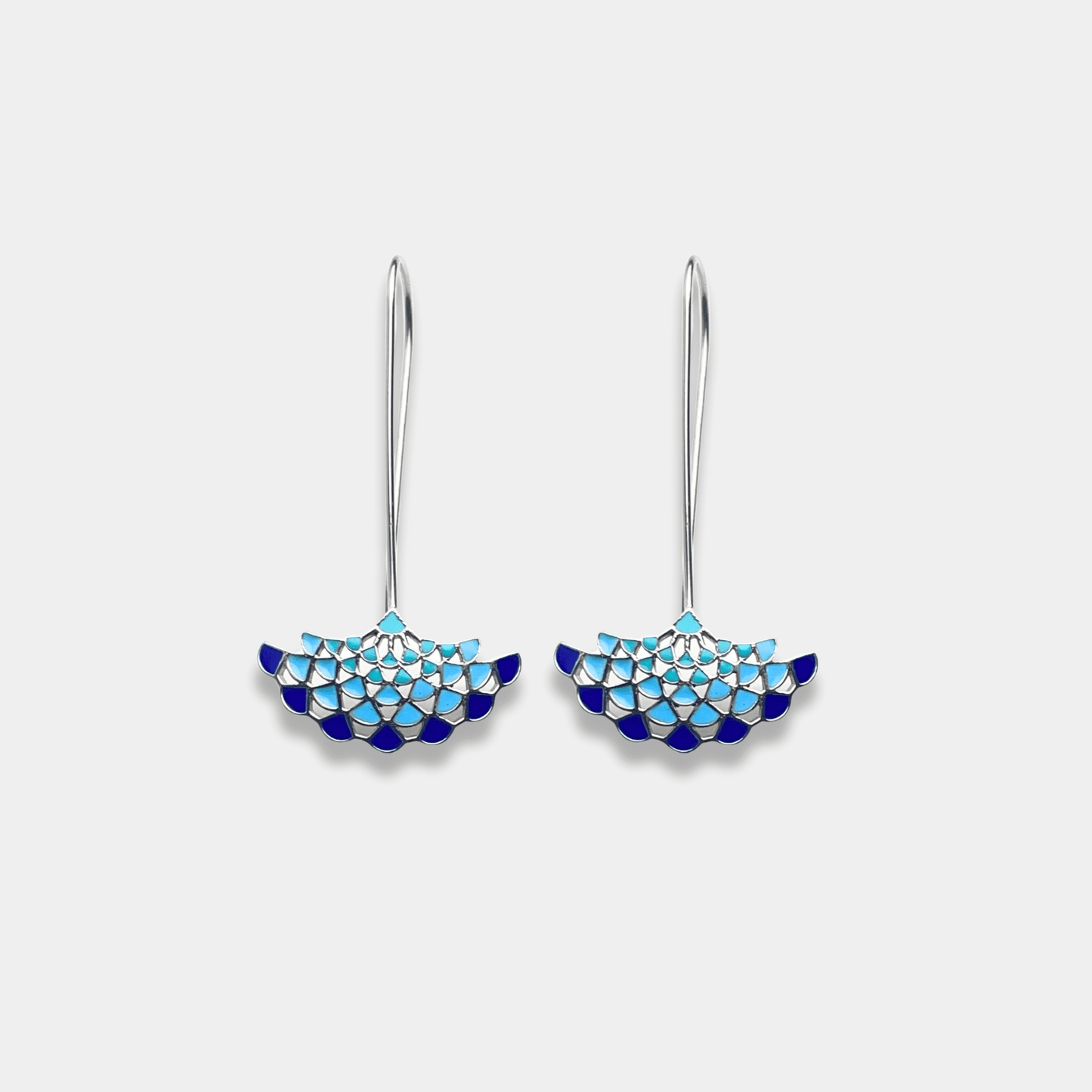 A stunning pair of sterling silver earrings 