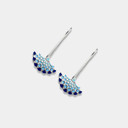 A stunning pair of sterling silver earrings 